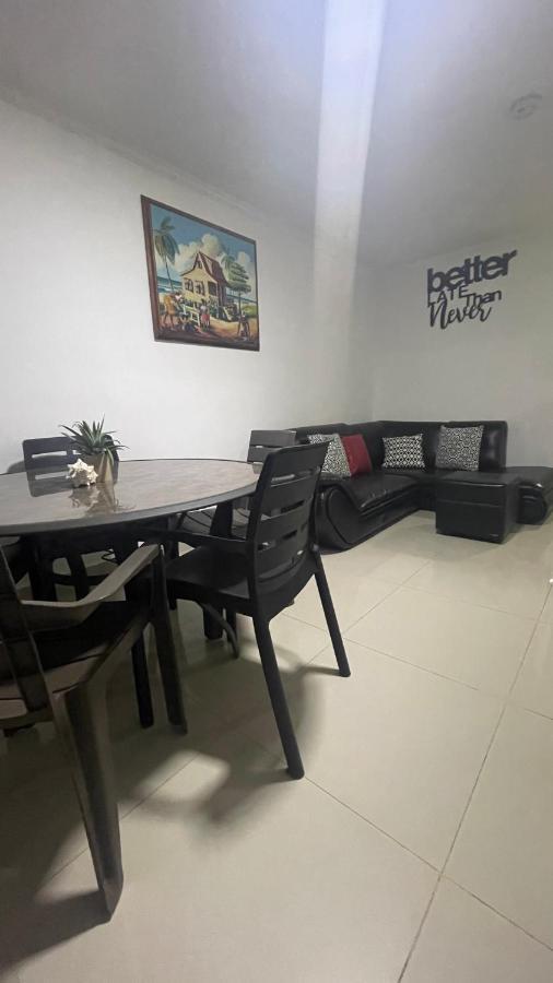 Sea Life Apartamentos En Via Principal Centro Y San Luis San Andrés 外观 照片
