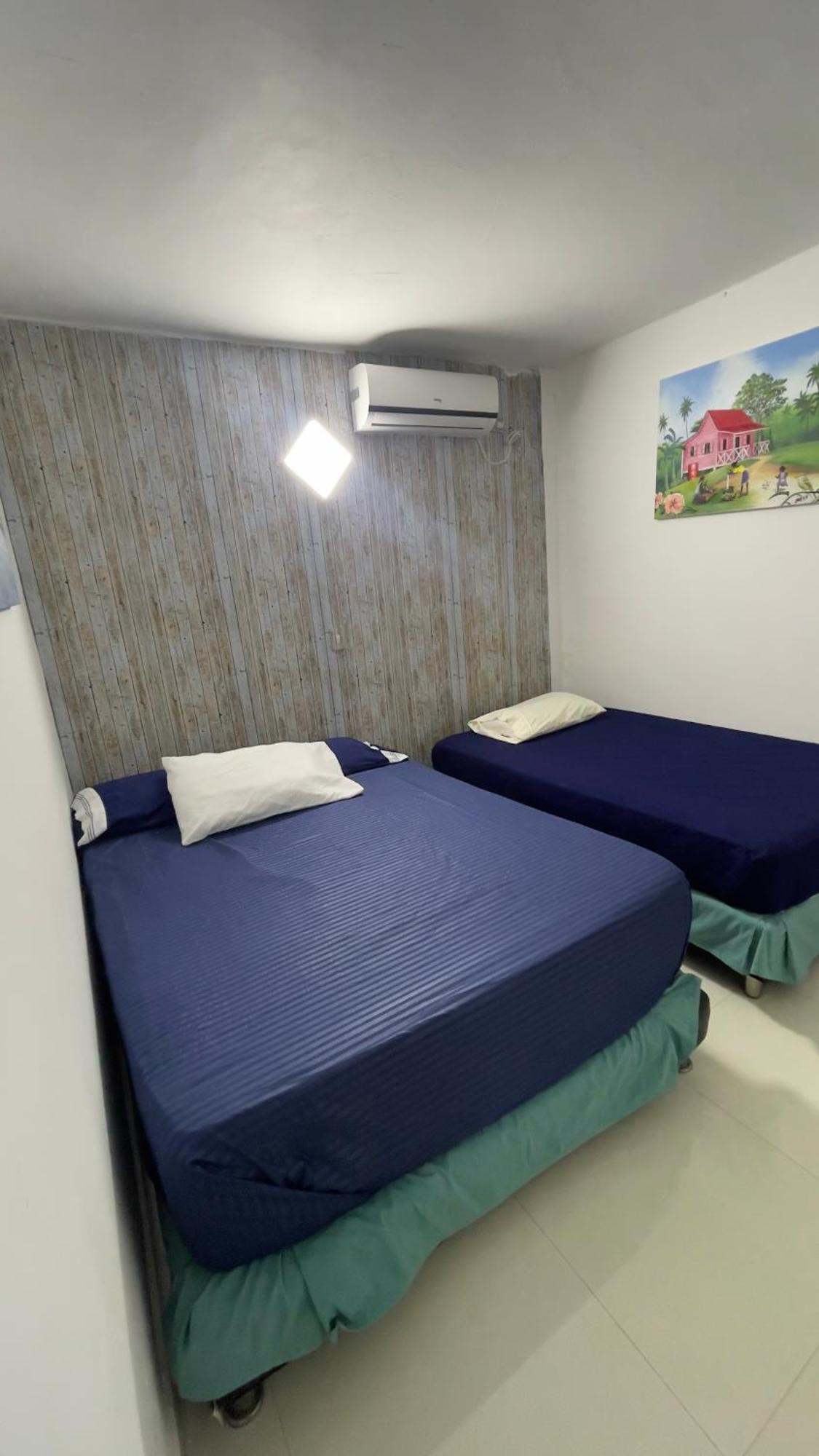 Sea Life Apartamentos En Via Principal Centro Y San Luis San Andrés 外观 照片