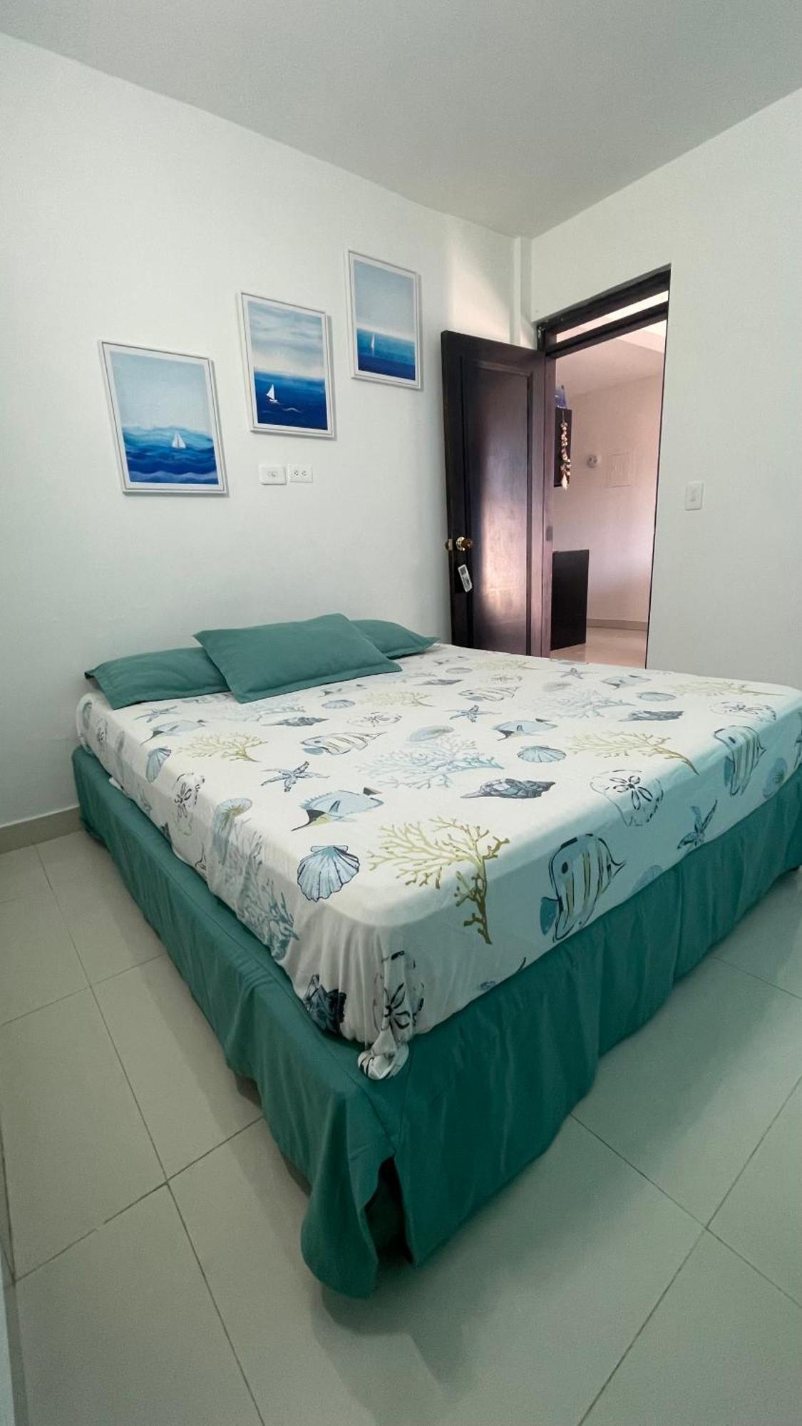 Sea Life Apartamentos En Via Principal Centro Y San Luis San Andrés 外观 照片